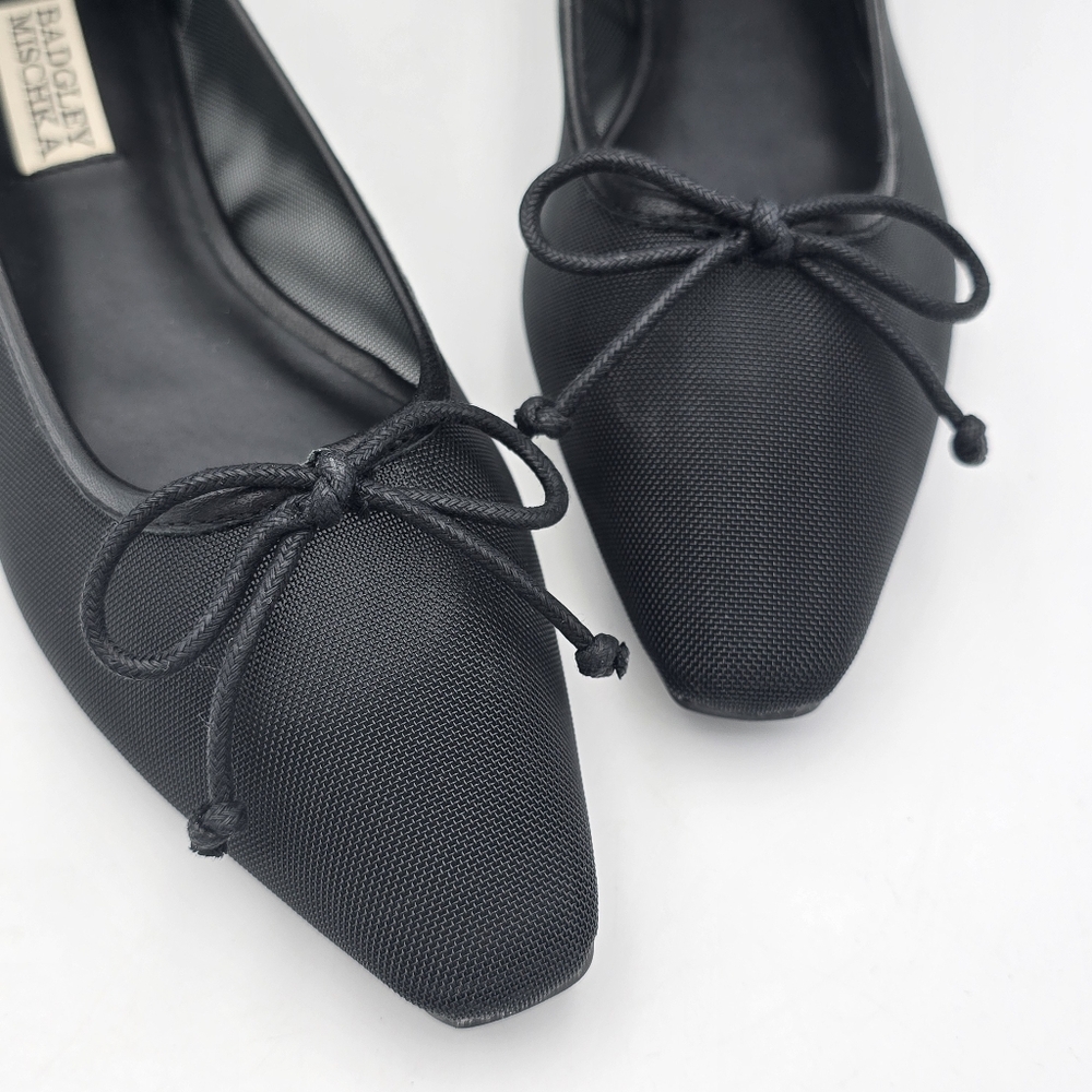NIB Badgley Mischka Cam Pointed Toe Leather Flats with Bow, Black Mesh, Size 5 - Picture 3 of 14